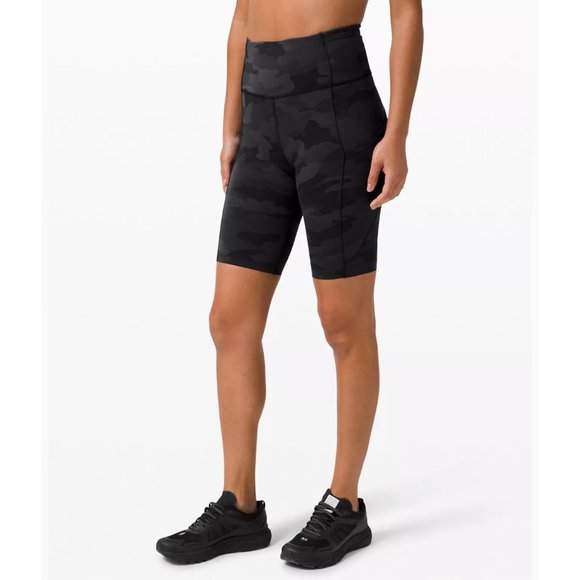 New Lululemon FAST AND FREE HIGH-RISE SHORT 10" Camo Deep Coal Multi Size 2 - Picture 6 of 10